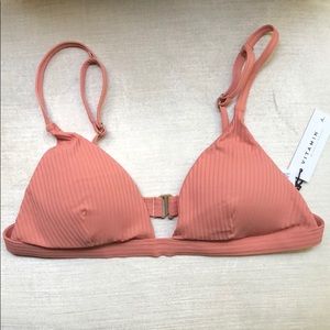 NWT Vitamin A Moss Top Soft Coral Medium